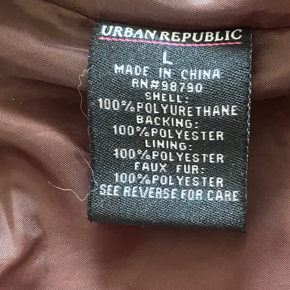 NWOT BURGUNDY FAUX LEATHER MOTO VEST - Picture 11 of 11